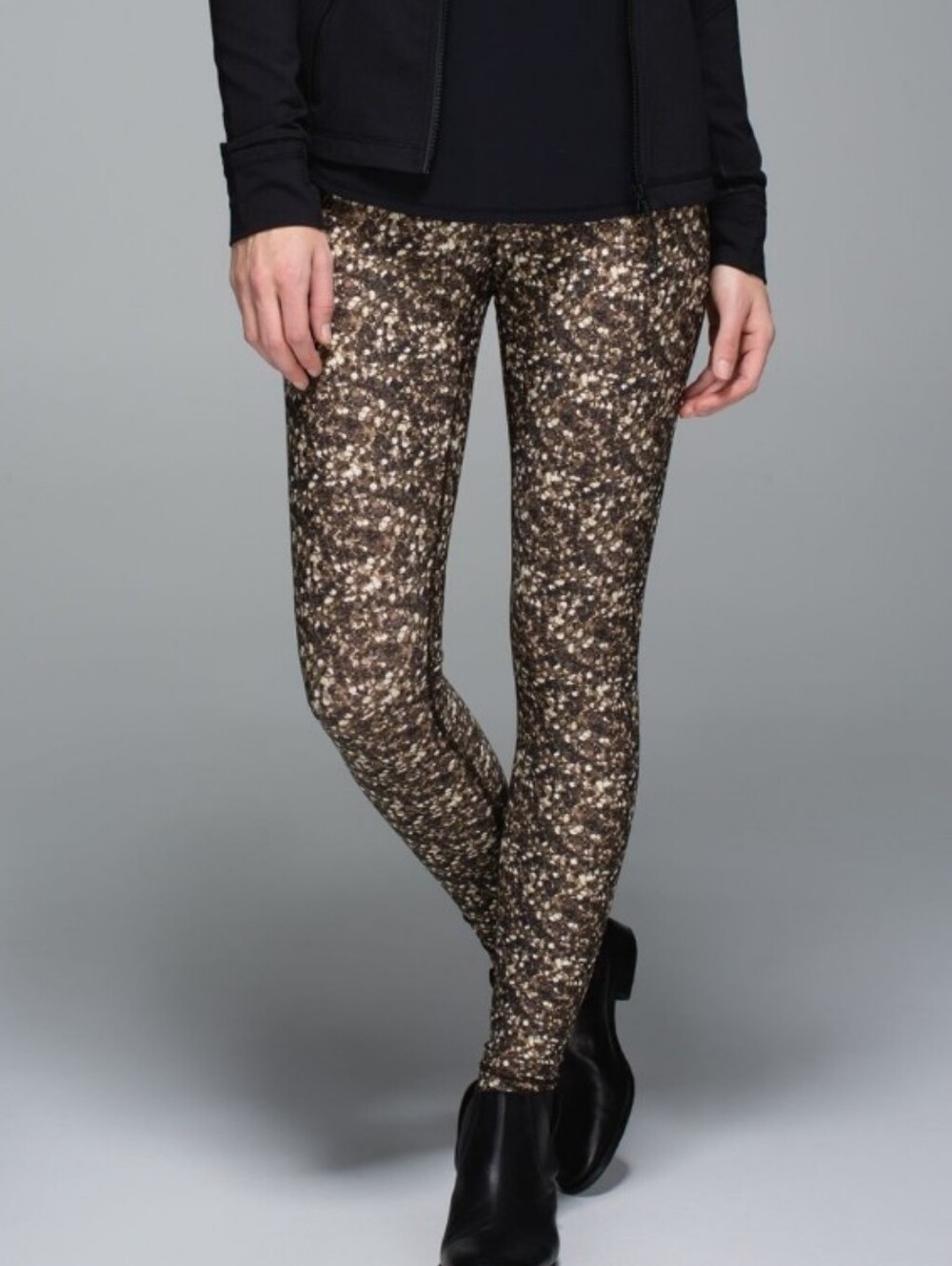 Size 6 Lululemon Shine Tight (Roll Down) Shimmy Shimmer Legging Leggings